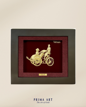 The Lady on the Cyclo