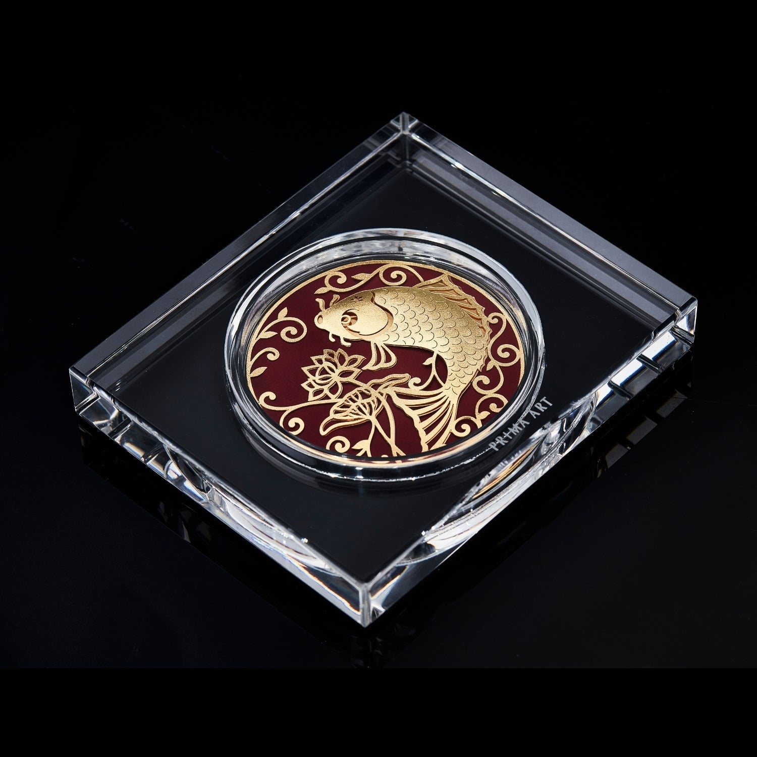 DGS-0027-01 Golden Carp Brings Luck in Paperweight Acryllic 12 x 10 cm